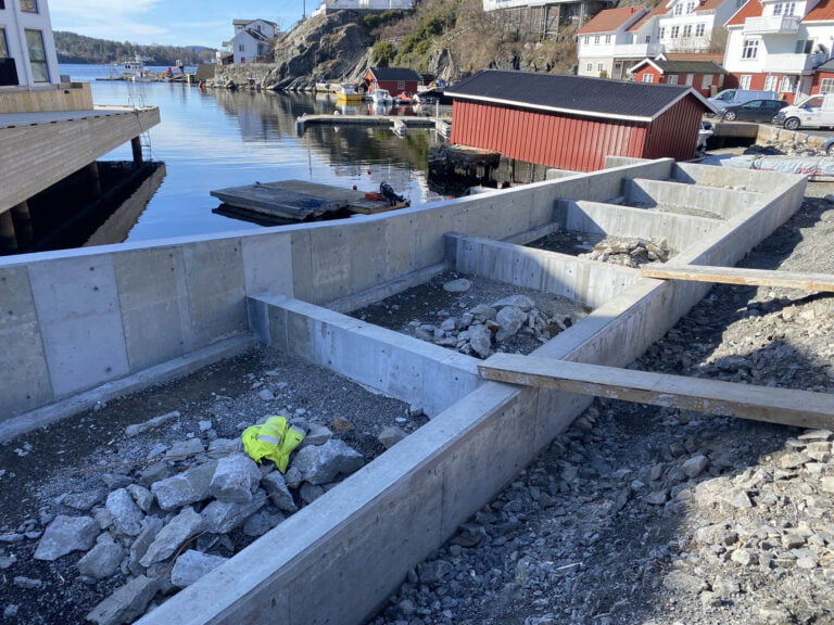 Skrubben Havn - kaibygging og bryggekonstruksjoner - B45