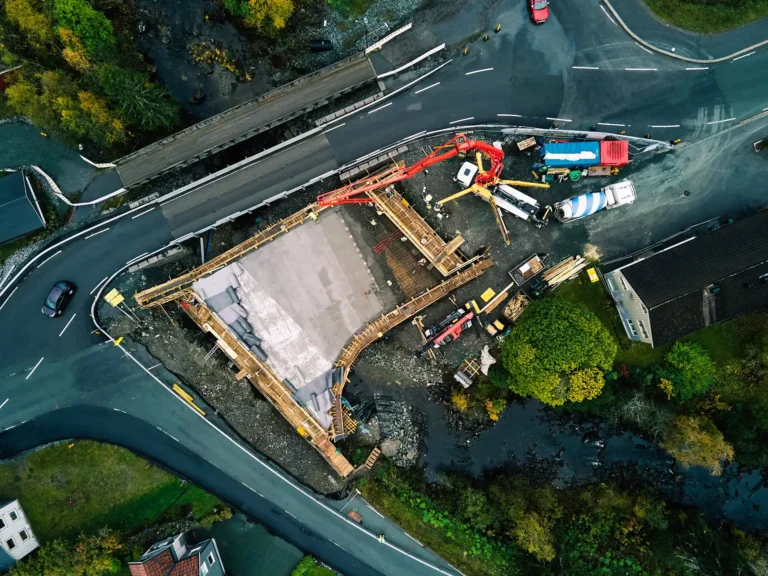 E134 Høydalsmo, Ofte bru