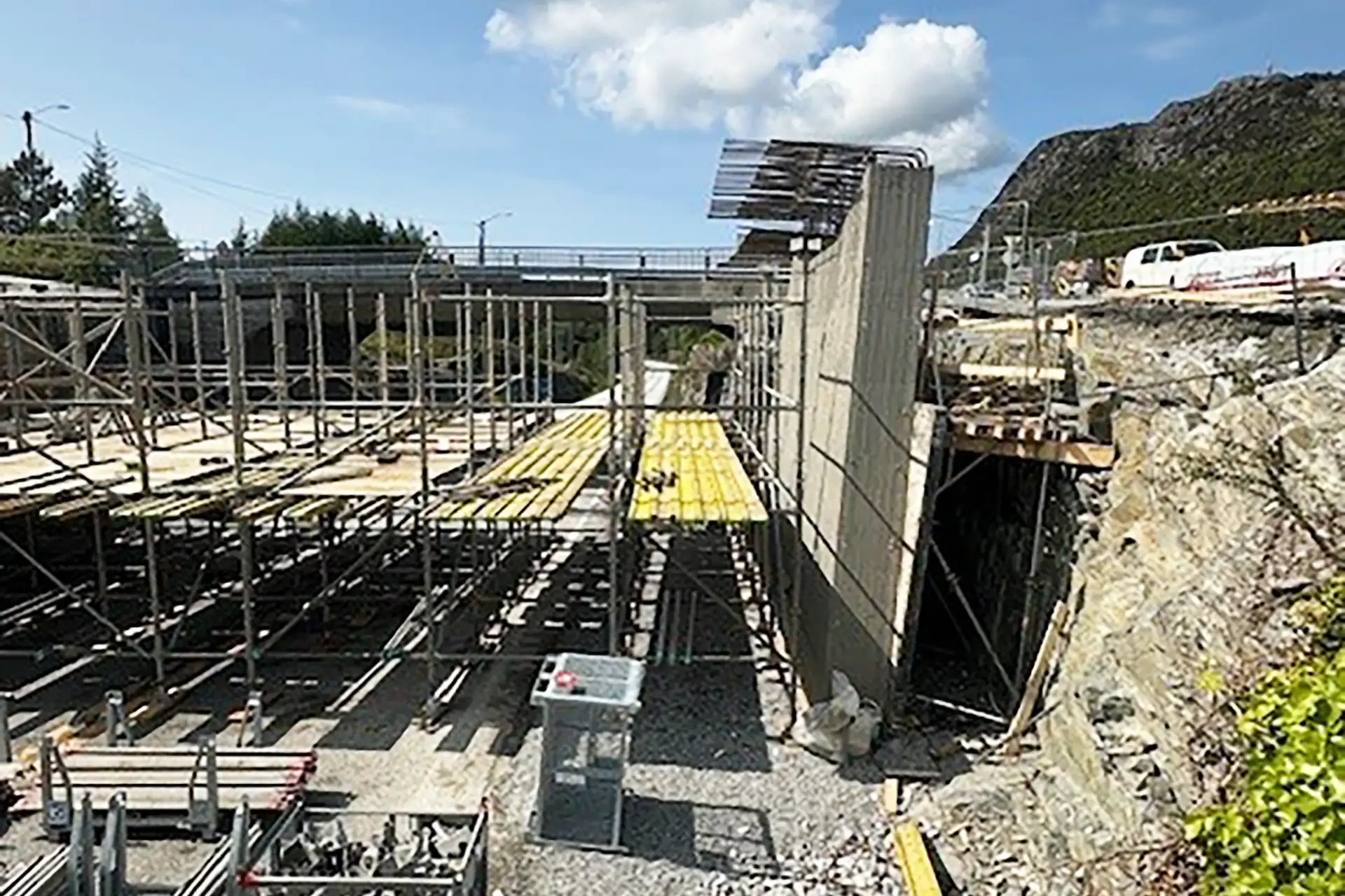 E134 igjennom Aksdal i Tysvær